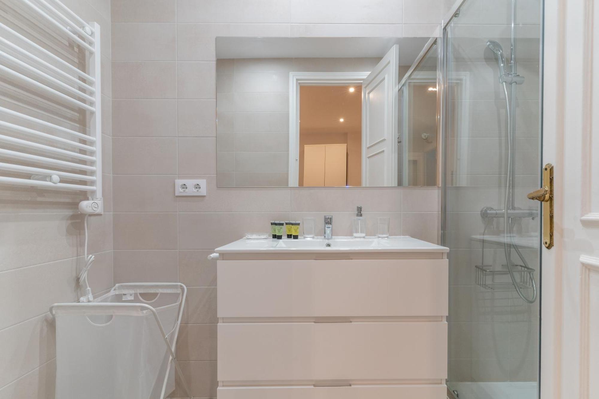 Spacious Central-3Bedrooms 3Bathrooms-Sol Madrid Exterior photo